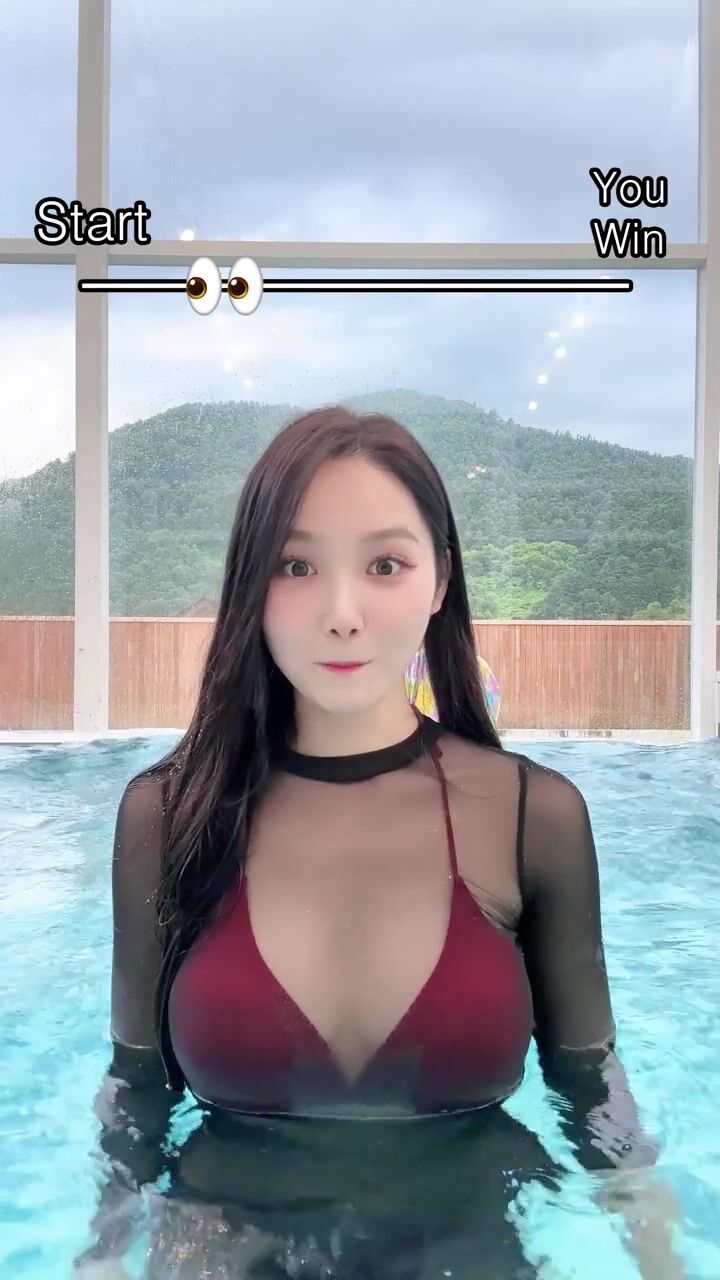 Hot Yu Baek Hap Shows Cleavage In Bikini At The Swimming Pool Erolego