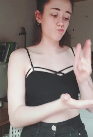 3. Sweetie Alba Castello in Black Crop Top and Bouncing Boobs