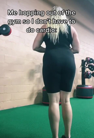 1. Amazing Alexandria Knight Shows Butt