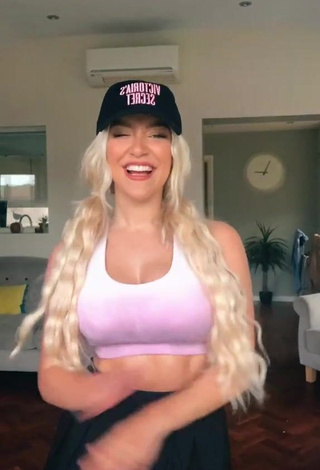 1. Erotic Molly Marsh Shows Cleavage in Pink Crop Top and Bouncing Tits