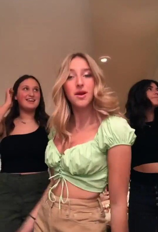 1. Sweetie Ally Jenna Shows Cleavage in Light Green Crop Top