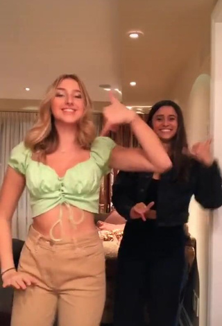 3. Hot Ally Jenna Shows Cleavage in Light Green Crop Top