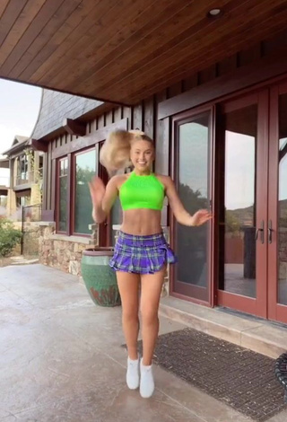 3. Fine Altasweet in Sweet Lime Green Crop Top while doing Dance