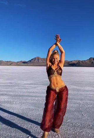 Irresistible Altasweet in Brown Crop Top while doing Belly Dance