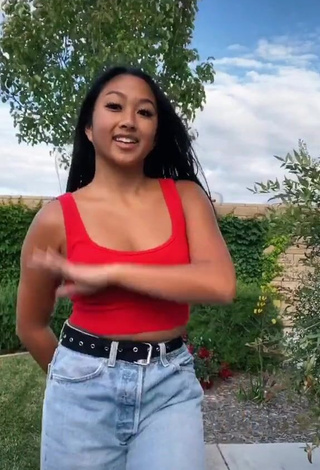 1. Cute Anneston Pisayavong in Red Crop Top