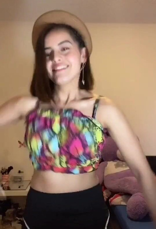 3. Erotic AnZu Bhandari in Crop Top