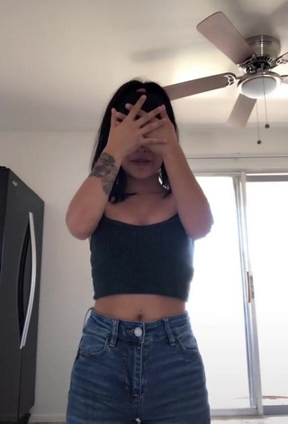 1. Amazing Ashley Valdez Shows Cleavage in Hot Black Crop Top and Bouncing Tits