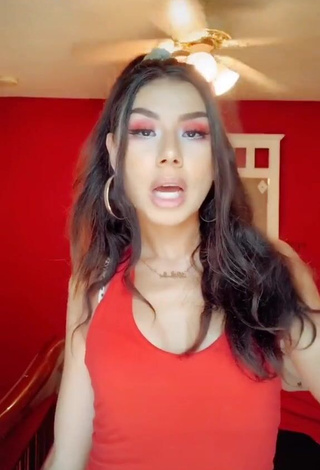 Erotic Nathalie Gisselle in Red Crop Top