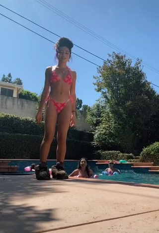 1. Hot Avani Gregg in Bikini at the Pool