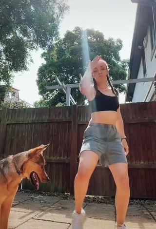 Rebecca Louise Caines (@beckilouise_c) - Porn Videos from TikTok