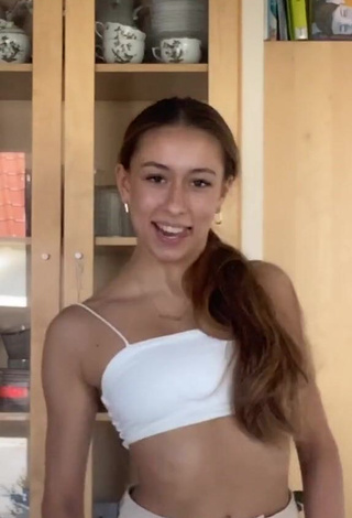 Belina Bellwood (@belinalilly) - Porn Videos from TikTok