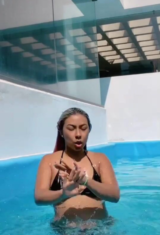 1. Erotic _nenavil_ in Black Bikini Top at the Pool