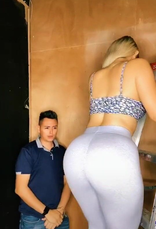 2. Captivating Alemia Rojas Shows Big Butt