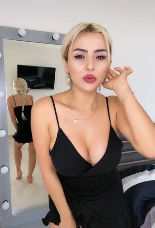 1. Captivating Alemia Rojas Shows Cleavage in Black Sundress