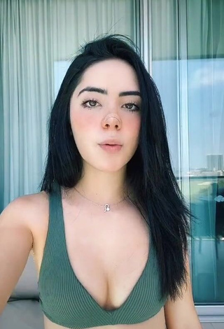 1. Erotic Amaranta Venegas Shows Cleavage in Olive Bikini