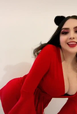 Captivating Abril Abdamari Garza Alonso Shows Cleavage in Red Overall