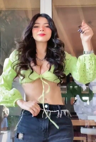 Hot Aylin Criss Shows Cleavage in Lime Green Crop Top