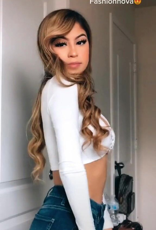 1. Beautiful Desiree Montoya Shows Cleavage in Sexy White Crop Top