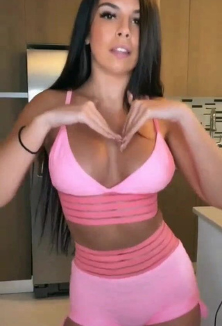 3. Beautiful Franjomar Shows Cleavage in Sexy Pink Sport Bra