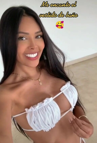 2. Wonderful Franjomar Shows Cleavage in White Bikini