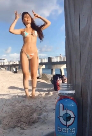 Sweetie Georgina Mazzeo Shows Cleavage in Bikini at the Beach (Underboob)