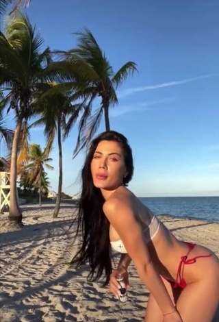 1. Pretty Georgina Mazzeo Shows Cleavage in Bikini at the Beach