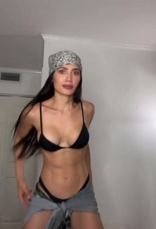 1. Georgina Mazzeo Looks Beautiful in Black Bikini