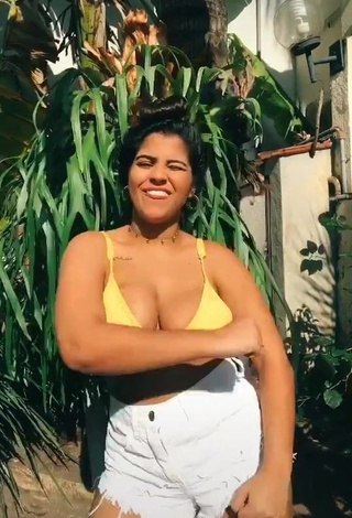 Julia Antunes Looks Sweet in Yellow Bikini Top and Bouncing Boobs