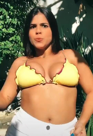 3. Julia Antunes Looks Sexy in Yellow Bikini Top and Bouncing Boobs