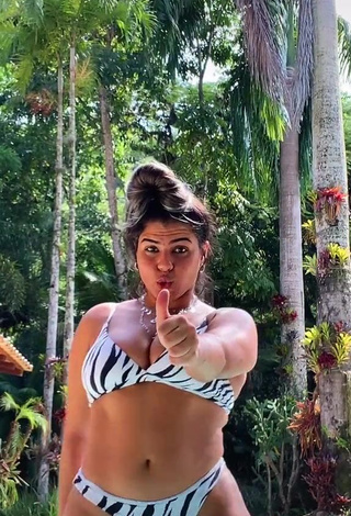 3. Gorgeous Julia Antunes Shows Cleavage in Alluring Zebra Bikini