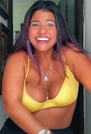 Julia Antunes Looks Pretty in Yellow Bikini Top and Bouncing Breasts