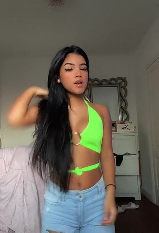 1. Dazzling kerlytaaaaa Shows Cleavage in Inviting Lime Green Crop Top