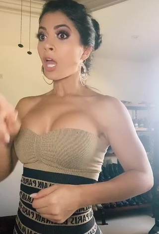 1. Beautiful Kimberly Flores Shows Cleavage in Sexy Dress