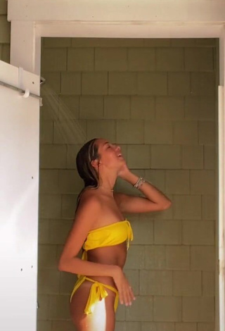 Sweetie Madison Vanderveen in Yellow Bikini