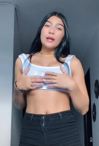 1. Erotic Valentina Quintero in Blue Crop Top