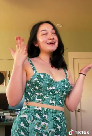 Maia (@mxmtoon) - Porn Videos from TikTok