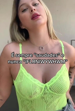 2. Erotic Nina Castanheira Shows Cleavage in Lime Green Top