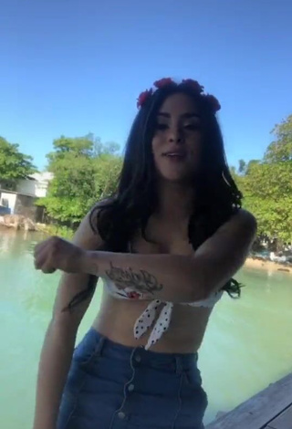 2. Irresistible Ónice Flores Shows Cleavage in Floral Bikini Top in the Sea and Bouncing Boobs