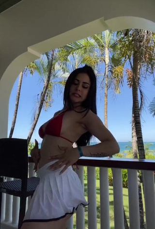 3. Captivating Ónice Flores Shows Cleavage in Red Bikini Top and Bouncing Boobs