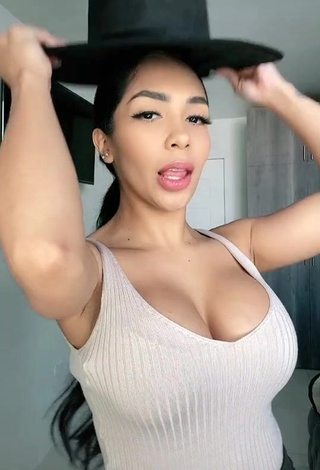 3. Hot Pao Castillo Shows Cleavage in Grey Top and Bouncing Boobs