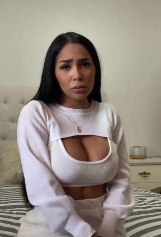 Erotic Pao Castillo Shows Cleavage in White Crop Top