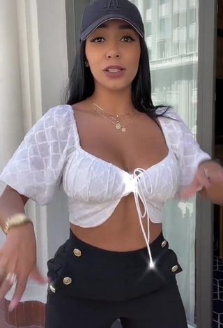 Hottie Pao Castillo Shows Cleavage in White Crop Top and Bouncing Boobs