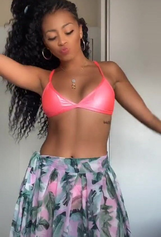 Hot Ramana Borba Shows Cleavage in Pink Bikini Top