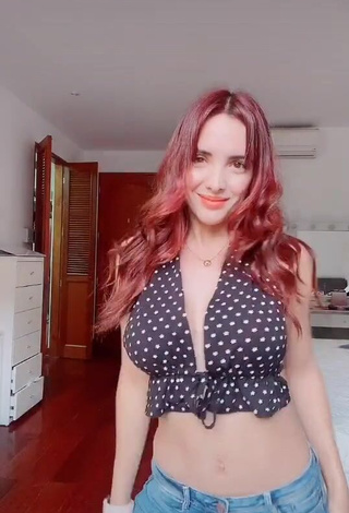 1. Gorgeous Rosángela Espinoza in Alluring Polka Dot Crop Top