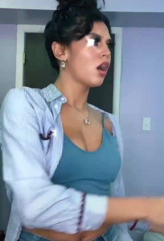 1. Adorable Rosee_20 Shows Cleavage in Seductive Grey Crop Top and Bouncing Boobs