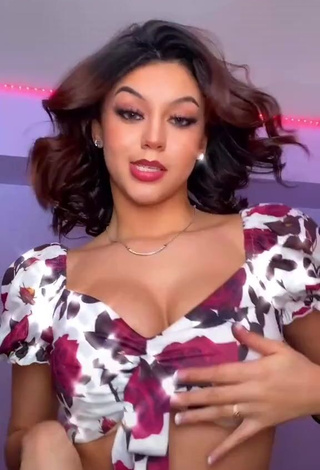 1. Beautiful Rosee_20 Shows Cleavage in Sexy Floral Crop Top and Bouncing Boobs