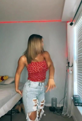 Sexy Shayla Marie in Crop Top and Bouncing Boobs