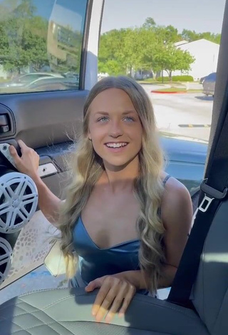 Hot SNOWWOLF_JKU Shows Cleavage in Grey Dress in a Car