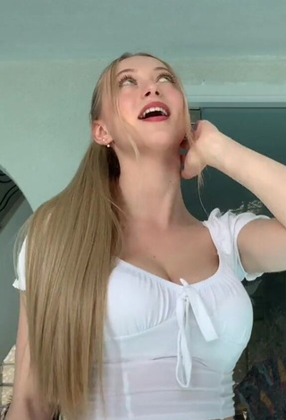 3. Irresistible Sophia Diamond in White Top and Bouncing Breasts