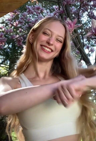 Hottie Sophia Diamond Shows Cleavage in White Crop Top and Bouncing Boobs